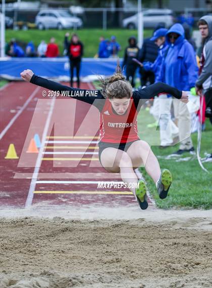 Thumbnail 2 in Kingston Tiger Relays (Afternoon Girls Events) photogallery.