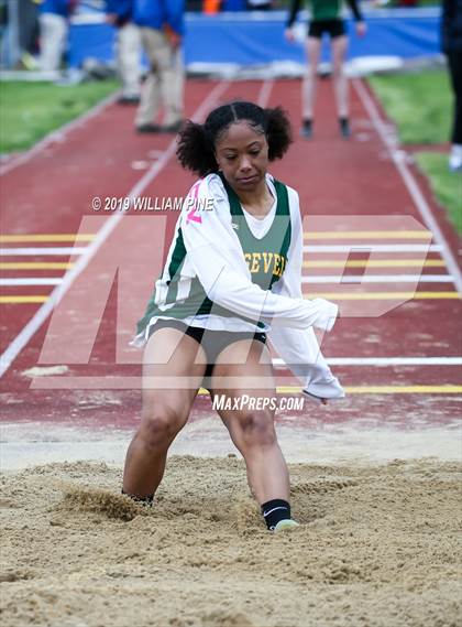 Thumbnail 3 in Kingston Tiger Relays (Afternoon Girls Events) photogallery.