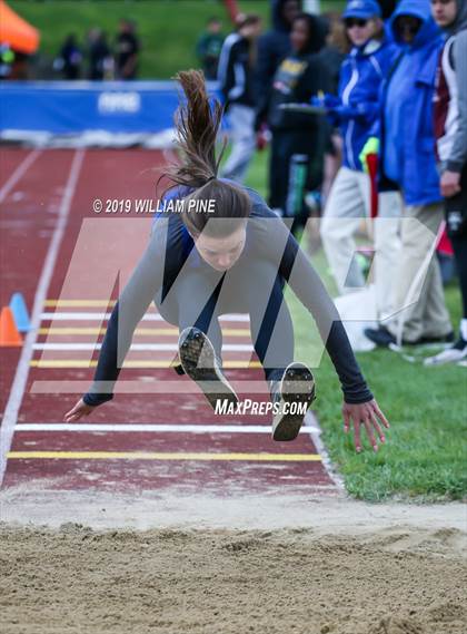 Thumbnail 2 in Kingston Tiger Relays (Afternoon Girls Events) photogallery.