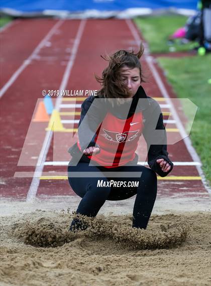 Thumbnail 1 in Kingston Tiger Relays (Afternoon Girls Events) photogallery.
