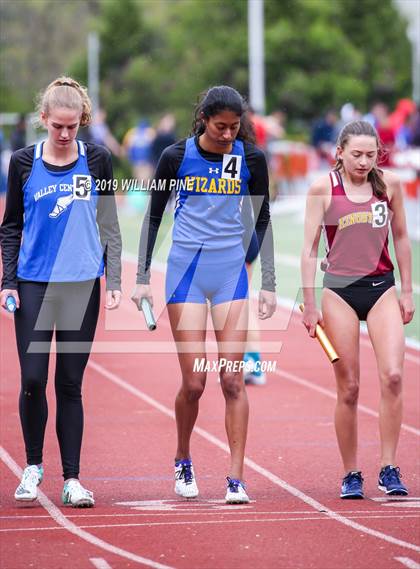 Thumbnail 2 in Kingston Tiger Relays (Afternoon Girls Events) photogallery.