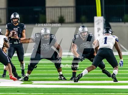 Thumbnail 2 in Hebron @ Guyer (UIL 6A Bi-District Playoff) photogallery.