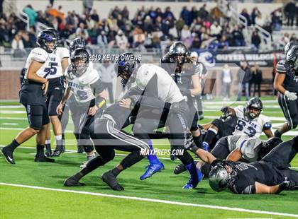 Thumbnail 3 in Hebron @ Guyer (UIL 6A Bi-District Playoff) photogallery.