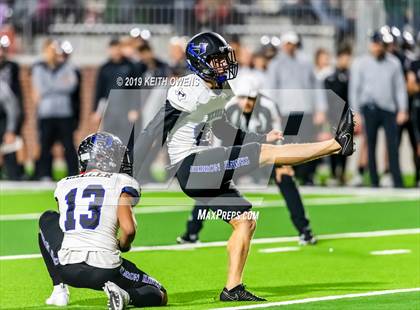 Thumbnail 3 in Hebron @ Guyer (UIL 6A Bi-District Playoff) photogallery.