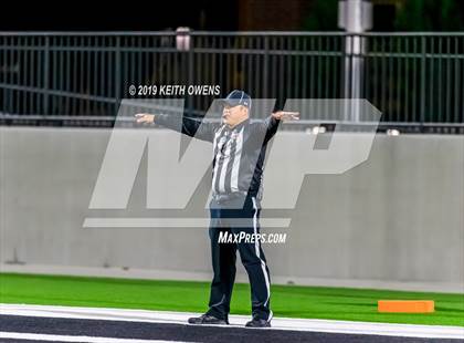 Thumbnail 1 in Hebron @ Guyer (UIL 6A Bi-District Playoff) photogallery.