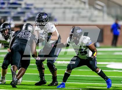 Thumbnail 3 in Hebron @ Guyer (UIL 6A Bi-District Playoff) photogallery.