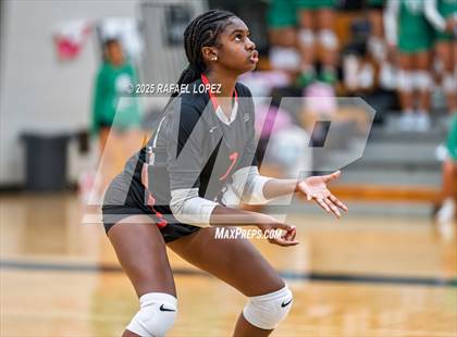 Thumbnail 2 in Langham Creek vs. Pasadena photogallery.