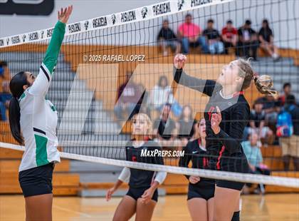 Thumbnail 1 in Langham Creek vs. Pasadena photogallery.