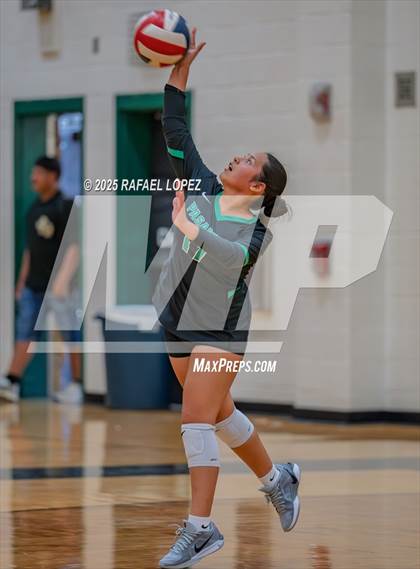 Thumbnail 1 in Langham Creek vs. Pasadena photogallery.