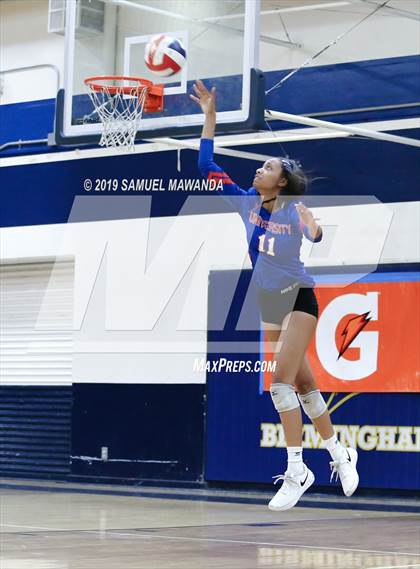 Thumbnail 1 in  Elizabeth vs University (CIF LACS D11 Final) photogallery.