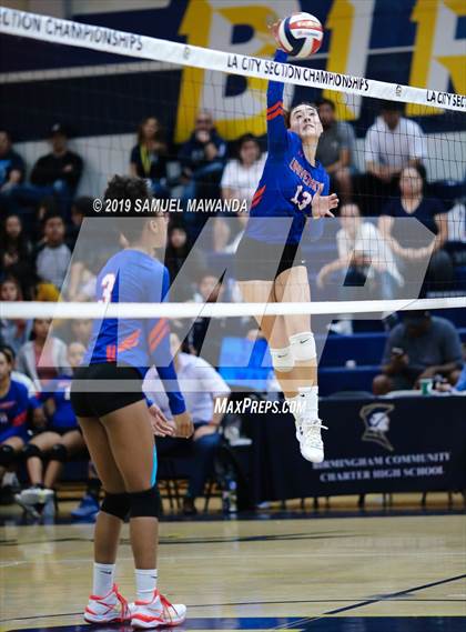 Thumbnail 1 in  Elizabeth vs University (CIF LACS D11 Final) photogallery.