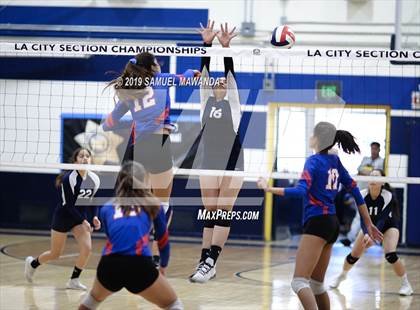 Thumbnail 3 in  Elizabeth vs University (CIF LACS D11 Final) photogallery.