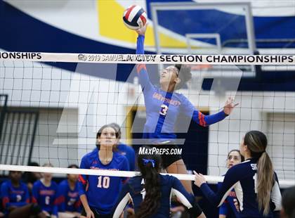 Thumbnail 2 in  Elizabeth vs University (CIF LACS D11 Final) photogallery.