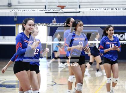 Thumbnail 3 in  Elizabeth vs University (CIF LACS D11 Final) photogallery.