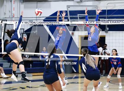 Thumbnail 3 in  Elizabeth vs University (CIF LACS D11 Final) photogallery.