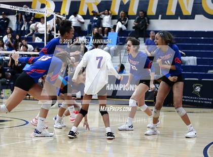 Thumbnail 3 in  Elizabeth vs University (CIF LACS D11 Final) photogallery.