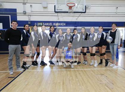 Thumbnail 3 in  Elizabeth vs University (CIF LACS D11 Final) photogallery.