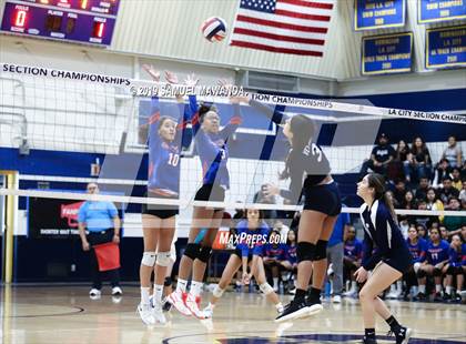 Thumbnail 1 in  Elizabeth vs University (CIF LACS D11 Final) photogallery.