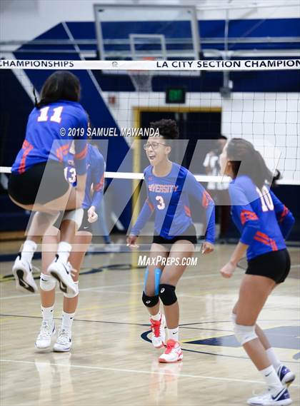 Thumbnail 1 in  Elizabeth vs University (CIF LACS D11 Final) photogallery.