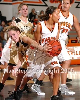 Thumbnail 3 in Pioneer vs. Roseville (Tiger Challenge) photogallery.