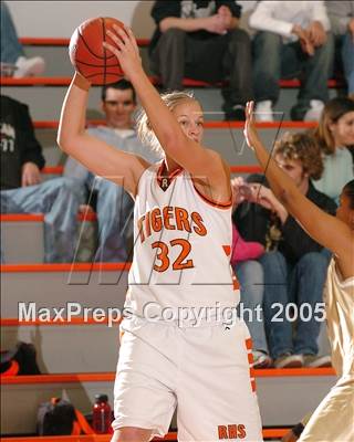 Thumbnail 1 in Pioneer vs. Roseville (Tiger Challenge) photogallery.