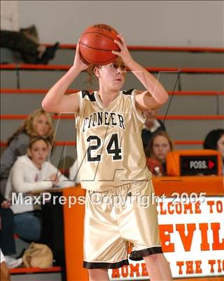 Thumbnail 1 in Pioneer vs. Roseville (Tiger Challenge) photogallery.