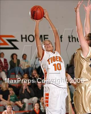 Thumbnail 3 in Pioneer vs. Roseville (Tiger Challenge) photogallery.