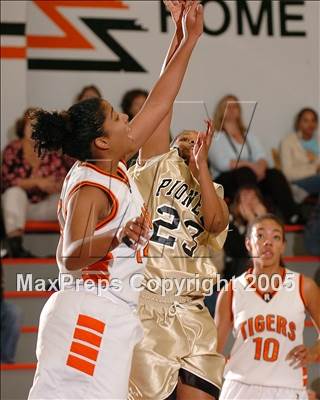 Thumbnail 3 in Pioneer vs. Roseville (Tiger Challenge) photogallery.