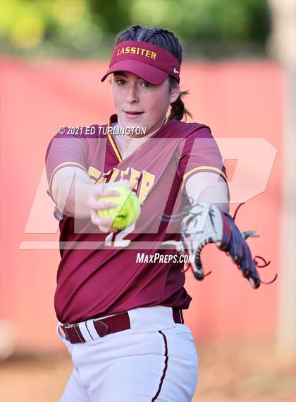 Thumbnail 3 in Lassiter vs. Glynn Academy photogallery.