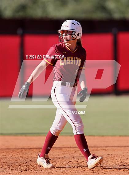 Thumbnail 1 in Lassiter vs. Glynn Academy photogallery.