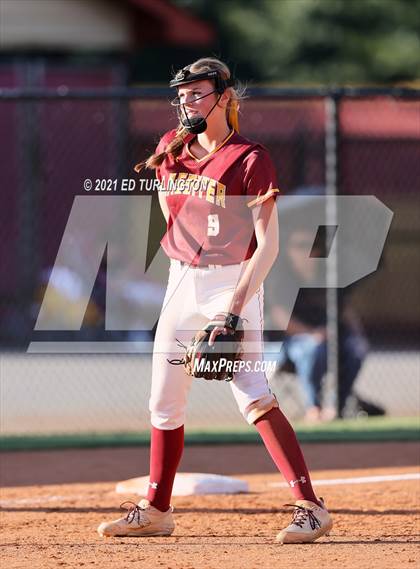 Thumbnail 2 in Lassiter vs. Glynn Academy photogallery.