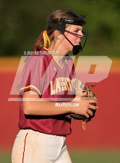 Thumbnail 1 in Lassiter vs. Glynn Academy photogallery.