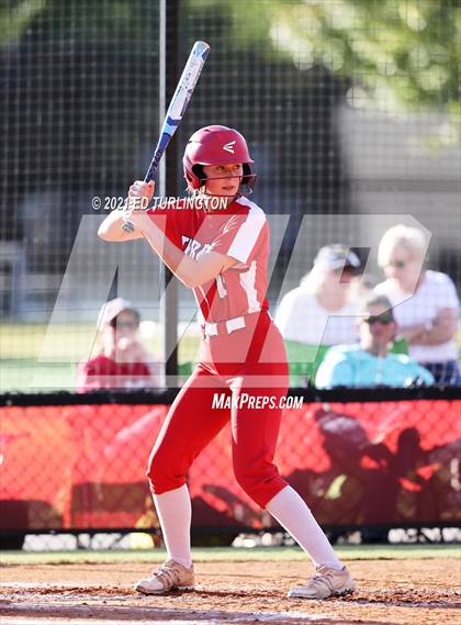 Thumbnail 2 in Lassiter vs. Glynn Academy photogallery.