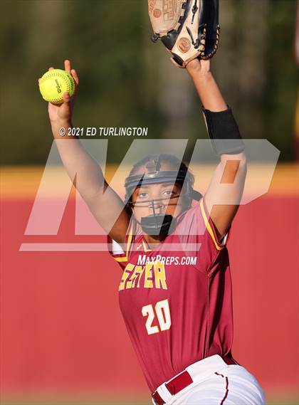 Thumbnail 1 in Lassiter vs. Glynn Academy photogallery.