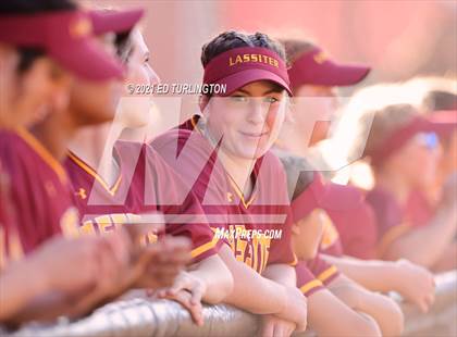 Thumbnail 1 in Lassiter vs. Glynn Academy photogallery.