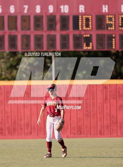 Thumbnail 3 in Lassiter vs. Glynn Academy photogallery.