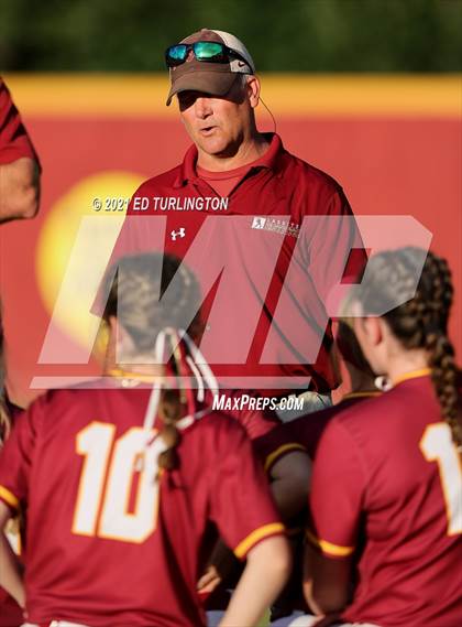 Thumbnail 1 in Lassiter vs. Glynn Academy photogallery.