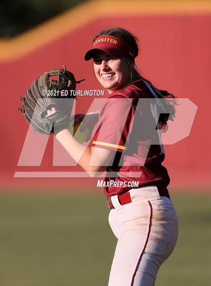 Thumbnail 3 in Lassiter vs. Glynn Academy photogallery.