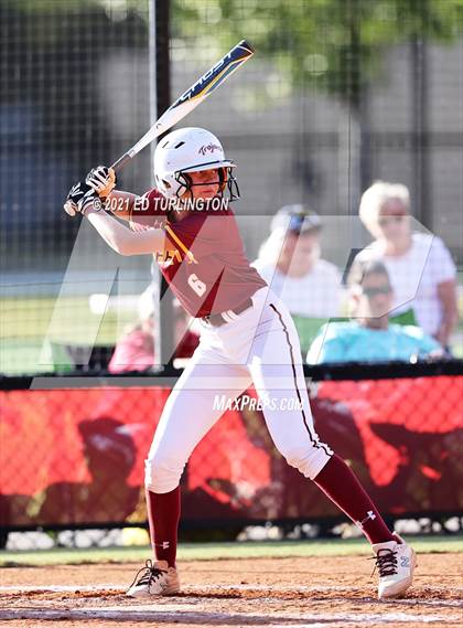 Thumbnail 3 in Lassiter vs. Glynn Academy photogallery.
