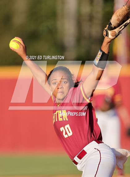 Thumbnail 1 in Lassiter vs. Glynn Academy photogallery.