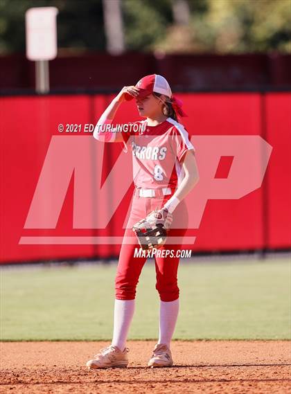 Thumbnail 1 in Lassiter vs. Glynn Academy photogallery.