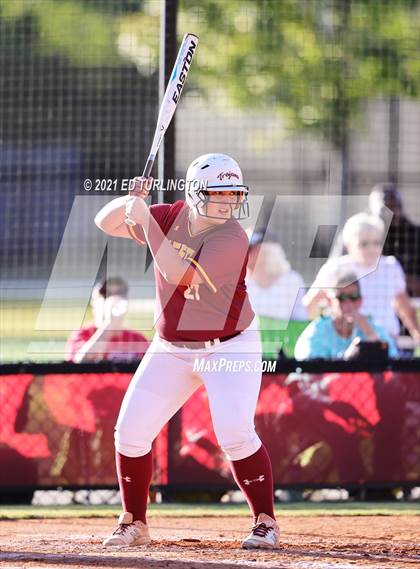Thumbnail 3 in Lassiter vs. Glynn Academy photogallery.