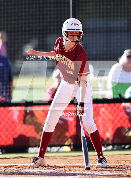 Thumbnail 2 in Lassiter vs. Glynn Academy photogallery.