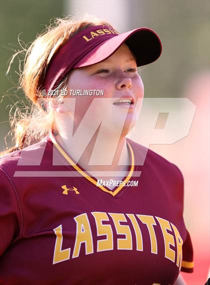 Thumbnail 3 in Lassiter vs. Glynn Academy photogallery.
