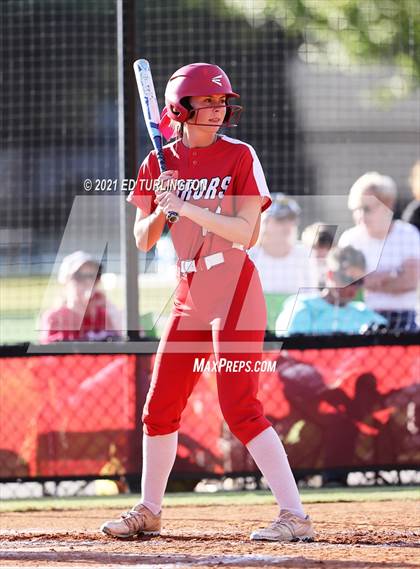 Thumbnail 1 in Lassiter vs. Glynn Academy photogallery.