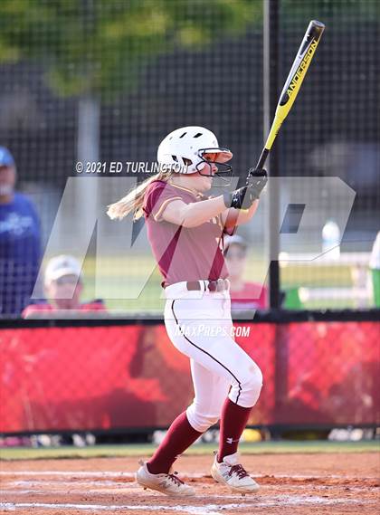 Thumbnail 2 in Lassiter vs. Glynn Academy photogallery.