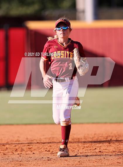 Thumbnail 1 in Lassiter vs. Glynn Academy photogallery.