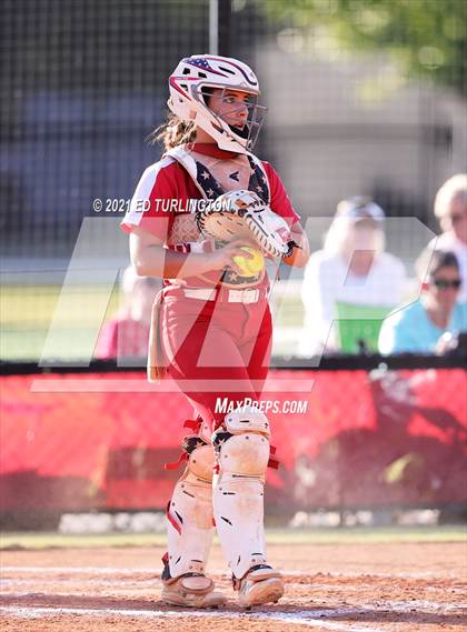 Thumbnail 2 in Lassiter vs. Glynn Academy photogallery.
