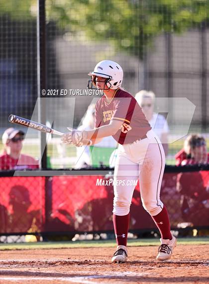 Thumbnail 3 in Lassiter vs. Glynn Academy photogallery.