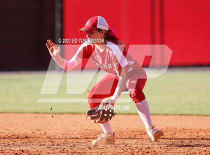 Thumbnail 2 in Lassiter vs. Glynn Academy photogallery.